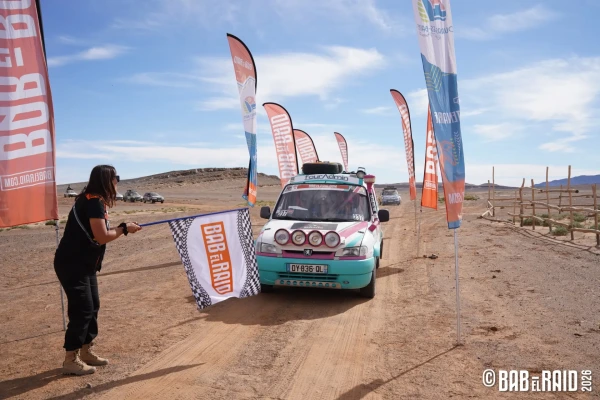 Les équipages quittent le désert des souvenirs plein la tête